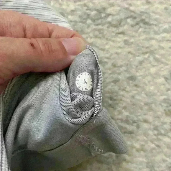 Lululemon top - Picture 5 of 5